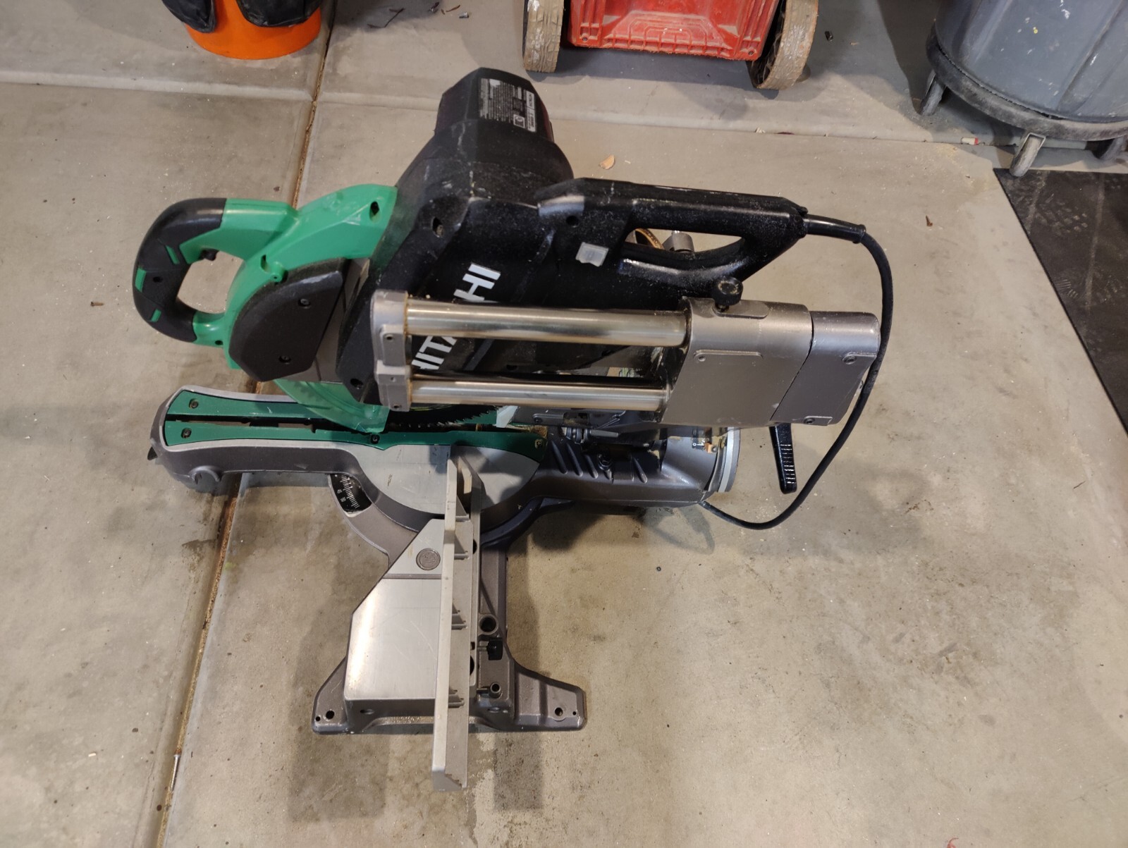 Hitachi C10FCE2 Compound Miter Saw 737946574721 eBay