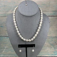 Fresh water White pearl FAS 925 necklace 18" and earrings