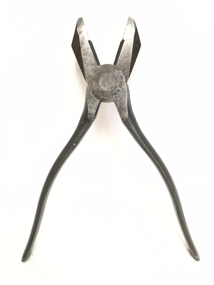 Vintage UTICA 1950-8 , U.S.A. Lineman’s Pliers With Side Cutters.