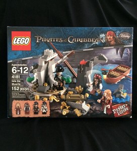 LEGO Pirates of The Caribbean Elizabeth Swann Minifigure 4181 Isla De Muerta