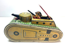 Early Model 10" TIN WINDUP MARX POP-UP TANK Red Jacket Soldier ORIGINAL KEY