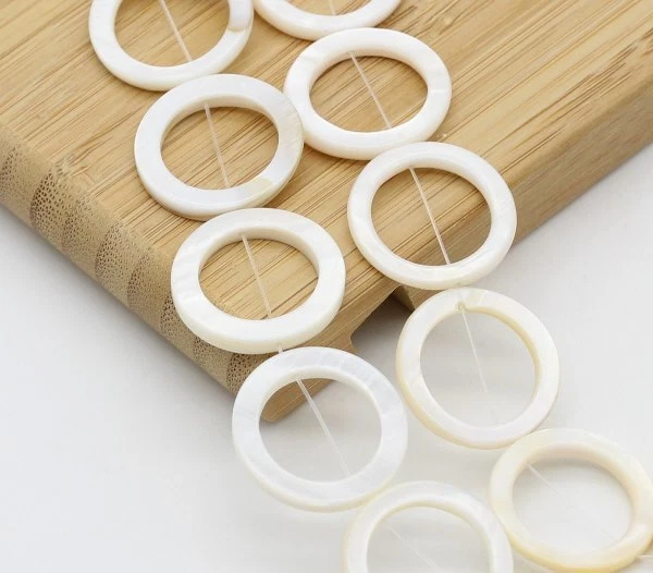 16 Stk. Perlmutt Perlen 25mm Ring rund flach m. Loch Donut Muschelperlen Auswahl - Bild 2 von 4