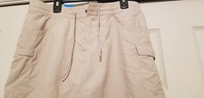 Columbia Skort Size Medium New with Defect