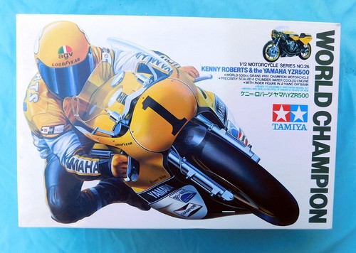 YAMAHA YZR500 KENNY ROBERTS MOTORCYCLE VINTAGE MODEL KIT REVELL NEW IN BOX 1/12