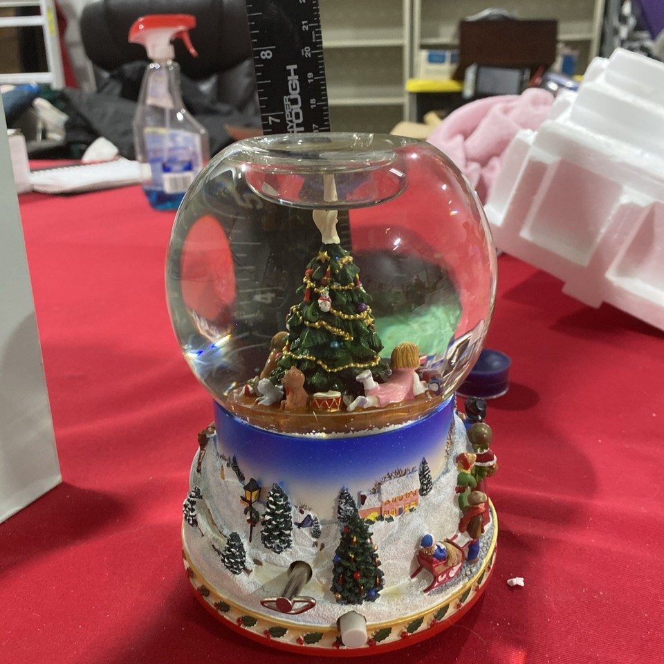 PartyLite P7655 Christmas Morning Musical Tealight Snow Globe 2002 ...