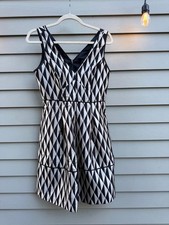$125 Banana Republic BR MONOGRAM DIAMOND JACQUARD DRESS - Size 2