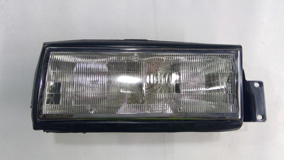 FITS * 89-90 CADILLAC DEVILLE, BROUGHAM COMPOSITE HEADLAMP