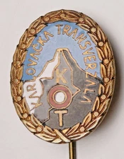 MOUNTAINEERING - CROATIA Karlovac Transversal - vintage enameled pin badge KASUN