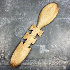 Couteau à ignames en os marin, ethnie Kanak, Nouvelle-Calédonie, Mélanésie