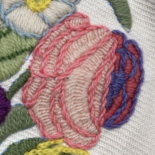 Vtg Wildflower Bouquet Embroidered Needlepoint Crewel Pillow Cover 12 X 12” - Picture 4 of 12