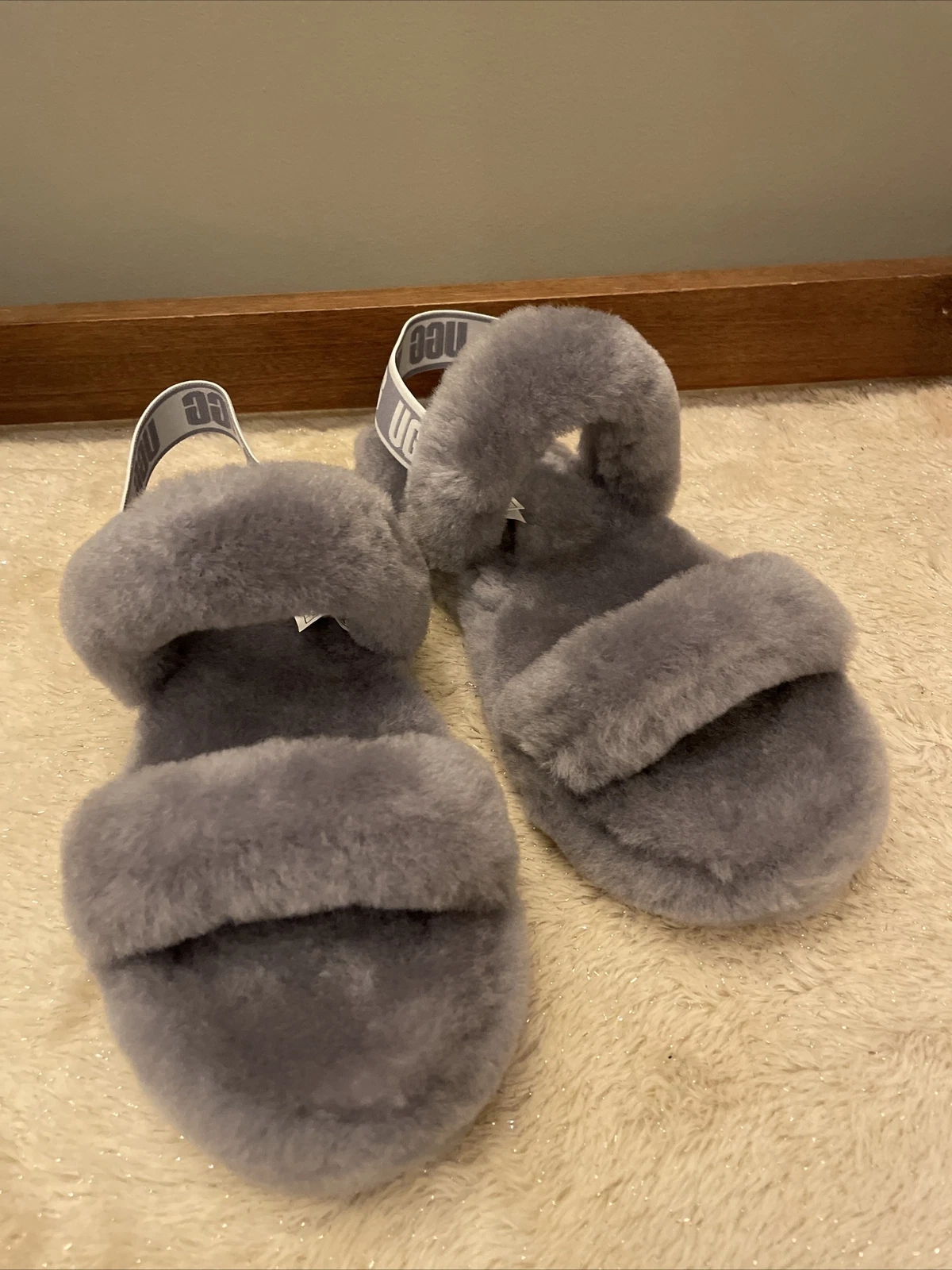 NUOVI CON SCATOLA SANDALI UGG BIG KIDS MORBIDI AMETISTA OH YEAH SLIDE PELLE DI PECORA Taglia 6