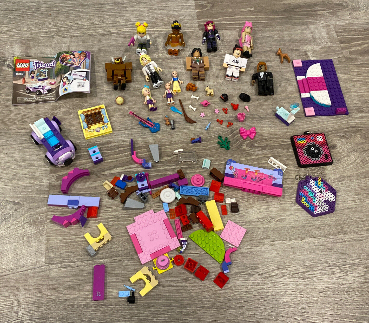 Lego friends, Roblox, Jojo Siwa, Accessories, etc Toys Lot - See Pics