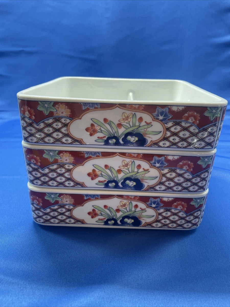 Colored square plates top