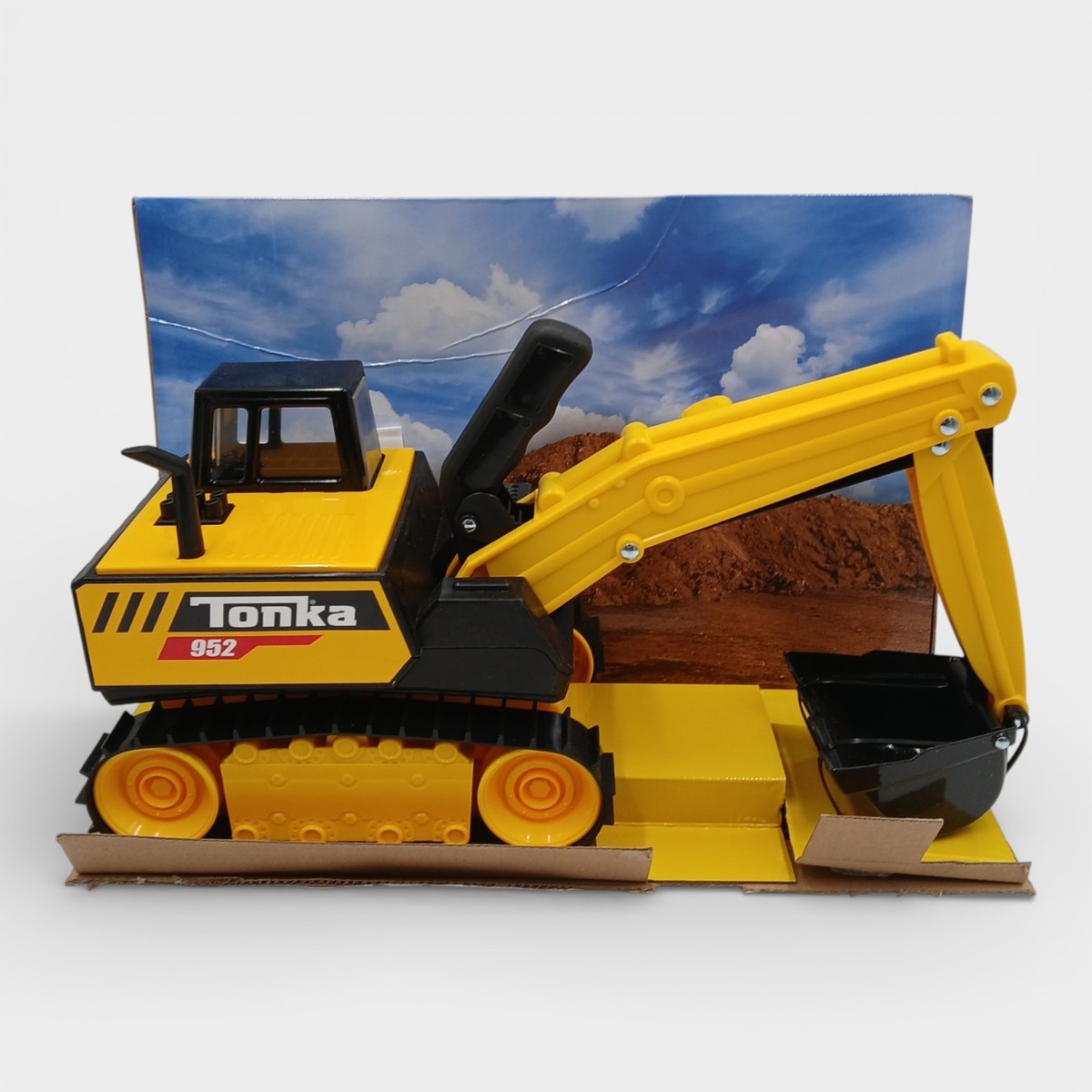 Tonka 6402 手動ショベルカー　乗用オモチャ Tonka Steel Classics - Mighty Excavator Toy for Kids | eBay