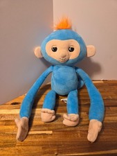 Fingerlings HUGS BORIS Blue Advanced Interactive Plush Baby Monkey WowWee Works