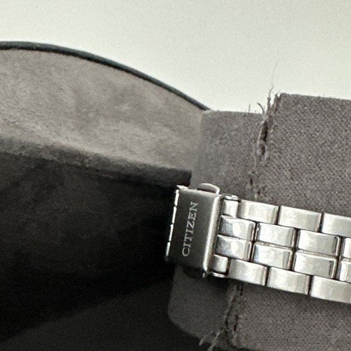 Citizen Women’s Swarovski Silver-Tone Watch EU6070-51Y *BROKEN STEM & CROWN* - Picture 14 of 24