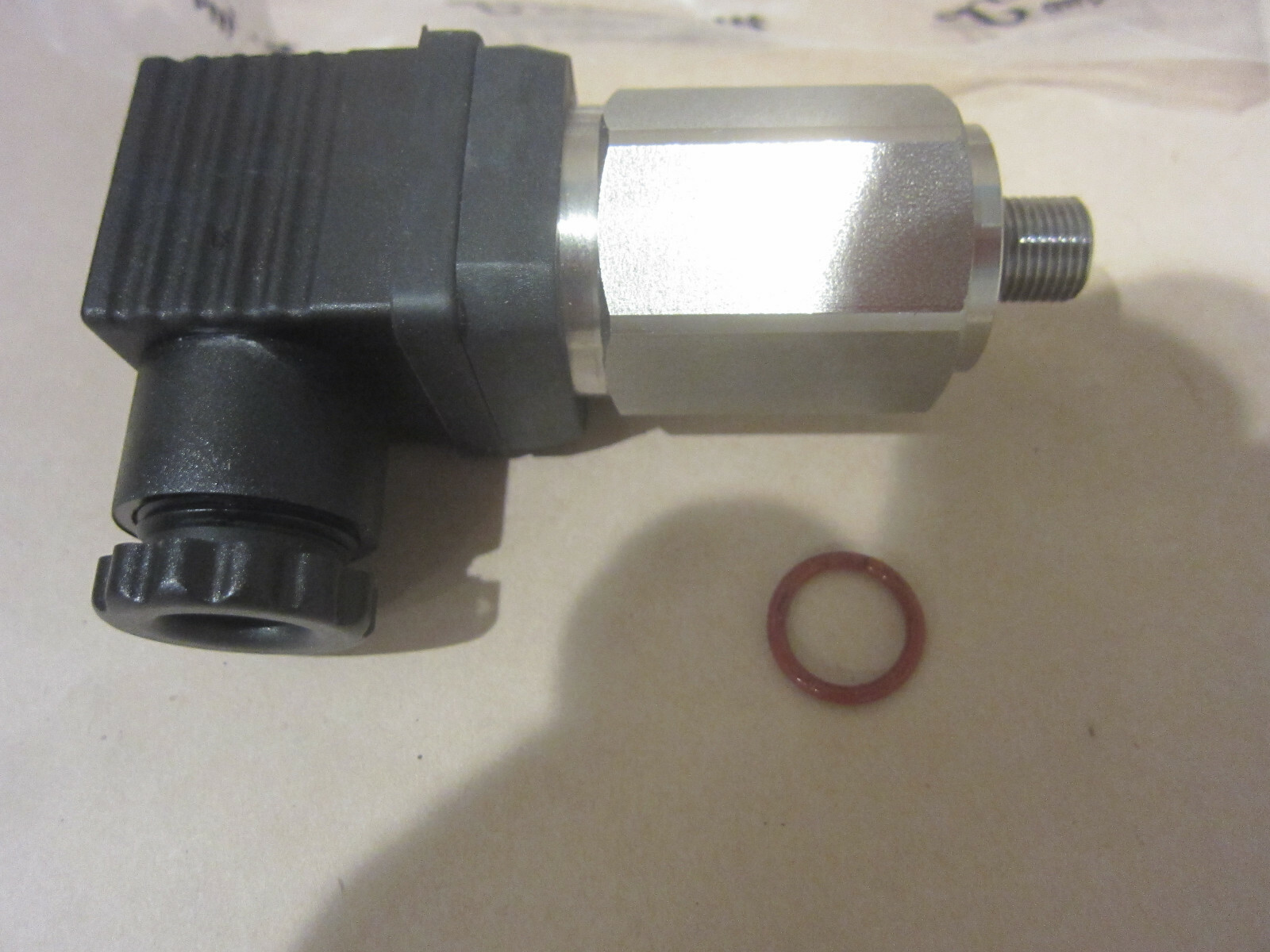 Lamborghini - Valve / Pressure Switch - P/N 410422525