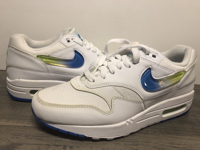 jewel swoosh air max 1