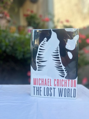 The Lost World by Michael Crichton SIGNED (1995) First Trade Edition