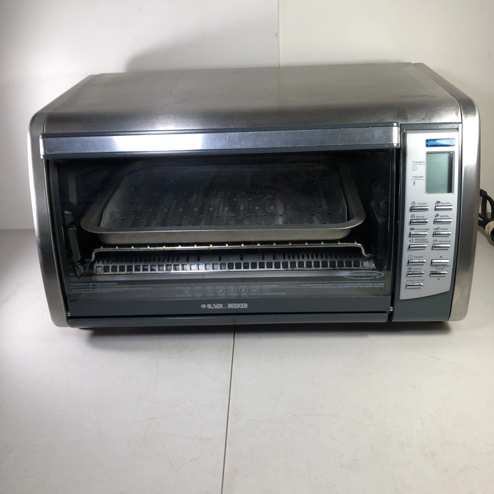 Black & Decker Capacidad 12" Convection Countertop Toaster Oven Broiler CTO6301