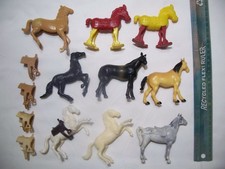 14 RARE STUART MARX MPC WESTERN HORSES SADDLES 1/32 54MM 60MM PLASTIC