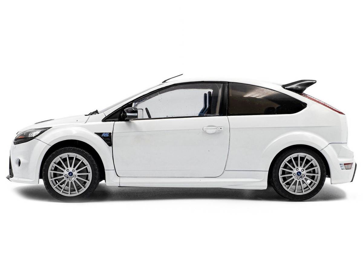 2009 FORD FOCUS RS MK2 FROZEN WHITE 1/18 DIECAST MODEL CAR BY