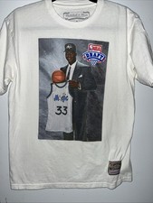 Mitchell  Ness Hardwood Classics Shaq Draft T-Shirt Med Orlando Magic 90s Retro