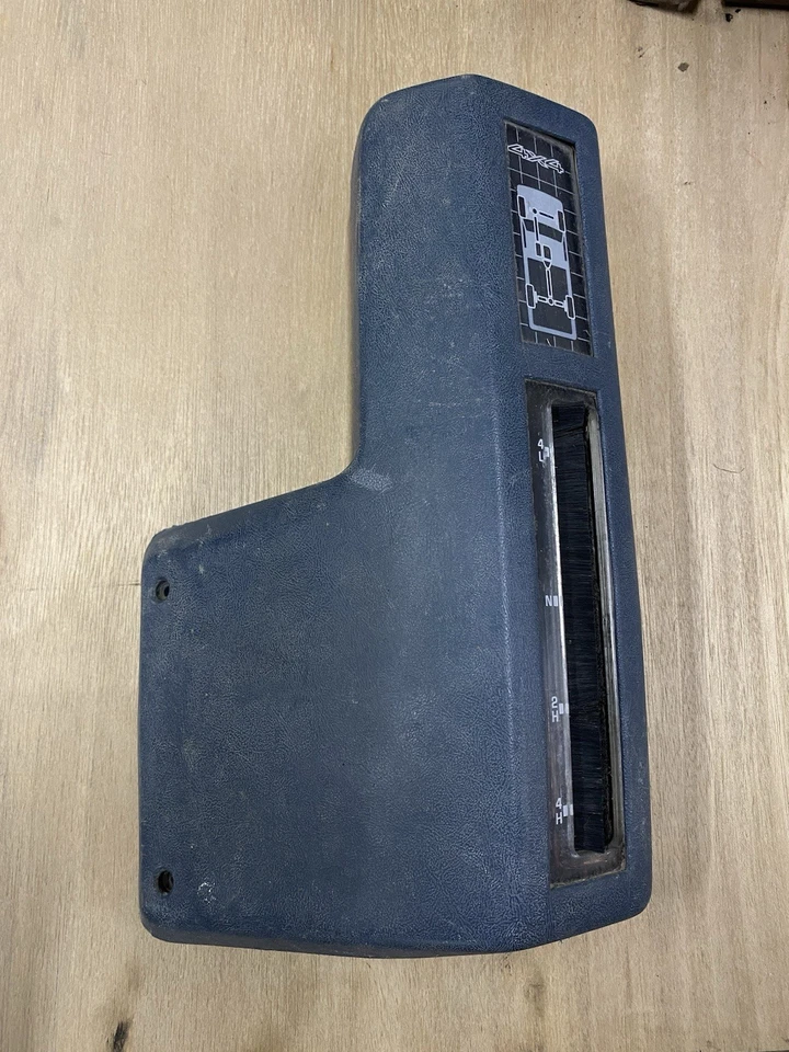 雪佛兰/吉姆西卡车银色 4x4 变速水平盖 BEZEL TRIM 蓝色 原始设备制造商 1988 - 1994 — 第 3/4 张图片