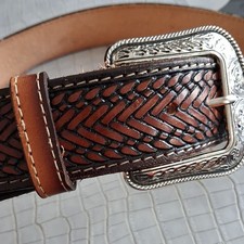 Ceinture western homme cuir tressé marron, fabriquée au Mexique .