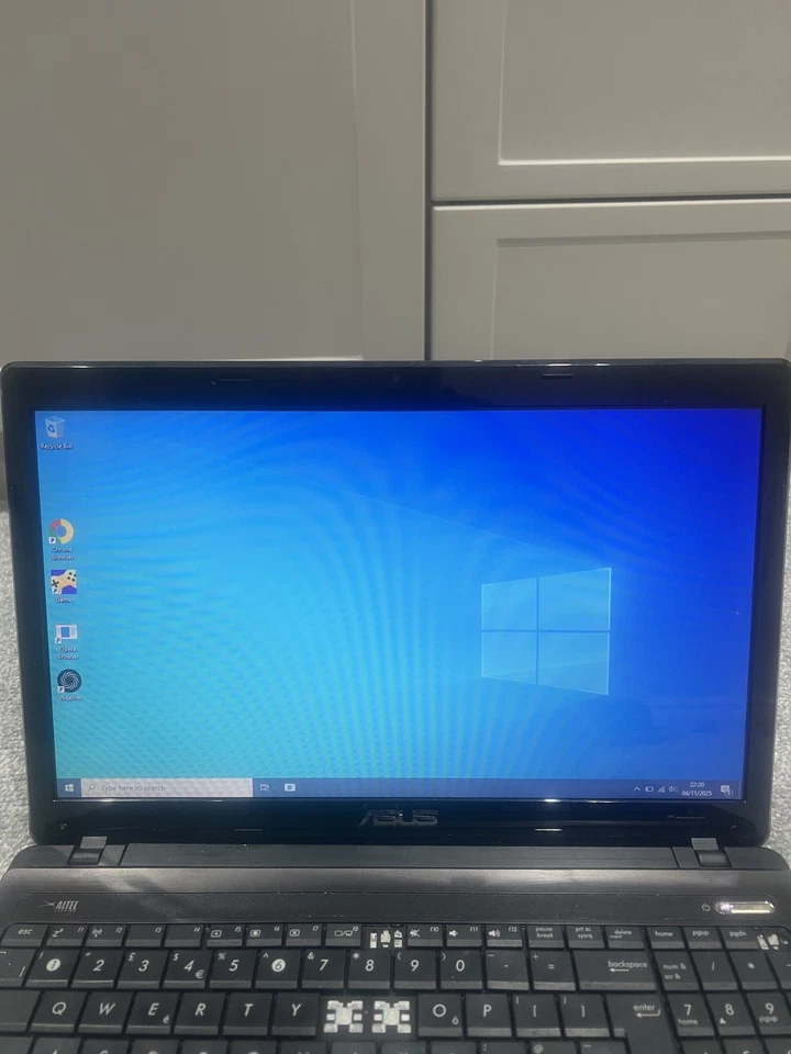 ASUS K53U Laptop | AMD HD 6290 | 4GB RAM | 256GB HDD | 15.6" HD | Black - Image 2 of 4