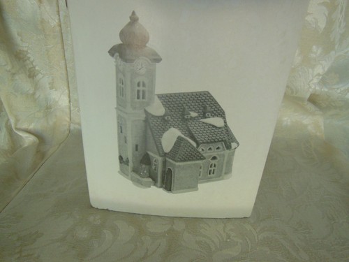 Dept 56 Alpine Village Series ALPINE CHURCH Heritage Village 6541-2 mint - Picture 4 of 5