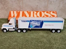 Winross 1/64 Diecast Warner Lambert Efferdent/Benylin Tractor Trailer Set (1988)