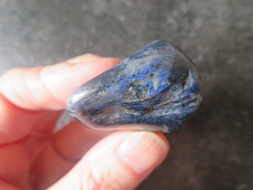 HERMOSA DUMORTIERITA (DENIM AZUL) (31,1 gramos / 32 mm) TUMBLESTONE (3) CONFIANZA - Imagen 6 de 7
