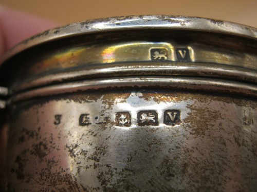 Birmingham 1919 Sterling Silver Tri Footed Jewellery Box With Velvet Liner - Picture 6 of 8
