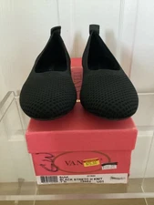 VANELI NIB MSRP NIB  $150 WOMENS SIZE 7 NARROW SUVI BLACK STRETCH KNIT FLATS