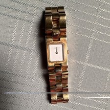 Gucci Rectangle Analog Dress Wristwatch White Dial Gold Tone Bracelet