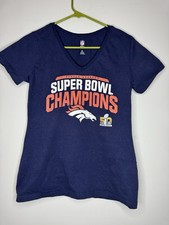 Peyton Manning Denver Broncos Super Bowl 50 Champions T-Shirt  Women  s Medium