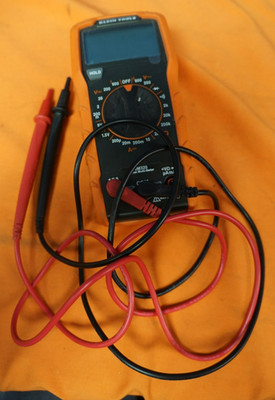 Klein Tools MM320 Digital Multimeter Electrical Testers W/Leads