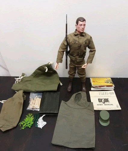 1964 GI Joe Action Soldier Figure w Command Post Poncho, Bivouac Pup Tent