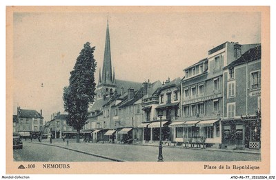 ATOP6-0429-77 - NEMOURS - Place de la République