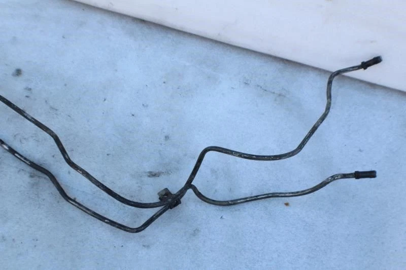 1984 1985 1986 1987 1988 CHEVROLET CORVETTE MANUAL TRANSMISSION LINES PIPES Foto 2 de 4