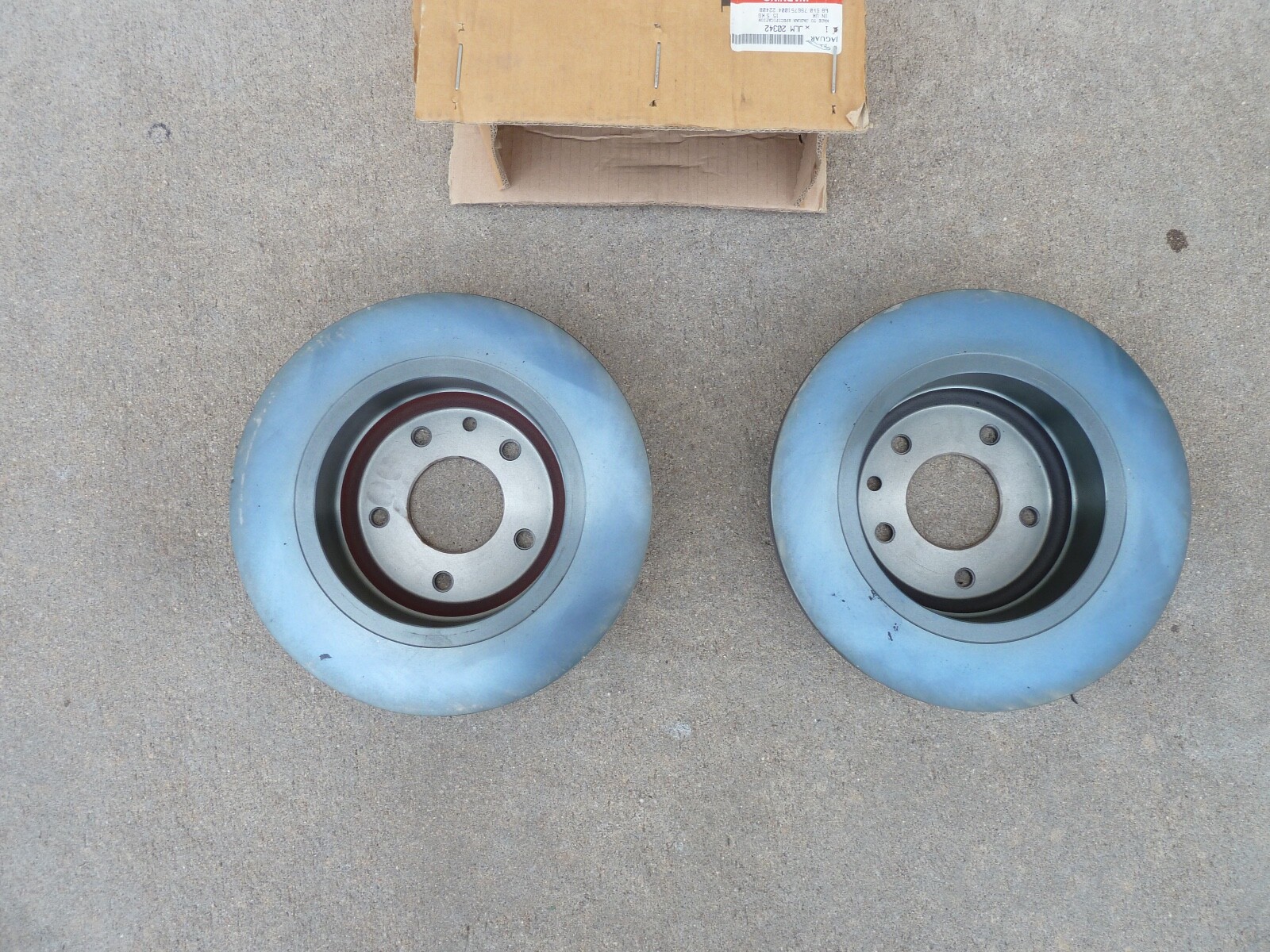 NEW ASTON MARTIN DB7 6 Cylinder GENUINE REAR ROTORS BRAKE DISC 