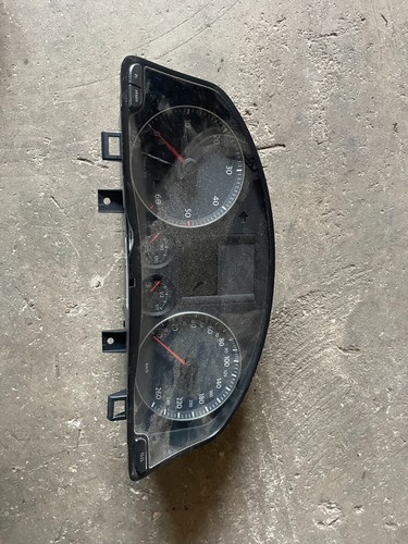 VW Golf 5 V Limo 1.9 TDI Tacho Kombiinstrument Glas Leicht Beschädigt 1K0920853H