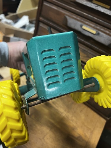 Vintage 1960s Structo Road Grader, Pressed Steel Toy Vehicle, green ex+ cond 18” - Picture 12 of 15
