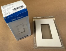 Lutron Satin Colors Single Pole Switch 15A / Biscuit / SC-1PS-BI + Wallplate