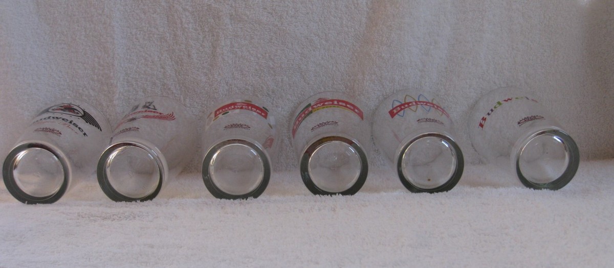 Budweiser ビンテージフレーム 2点セット Budweiser Beer Retro Pint Glasses by LIBBEY 1948/1961