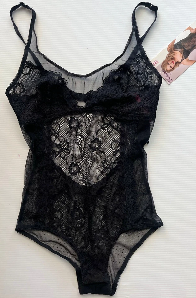 Body de peluche Seven ’til Midnight Nasty Gal negro de malla de encaje liso talla S Foto 3 de 4