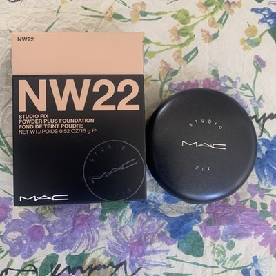 Mac Studio Fix Powder Plus Foundation (NW22)