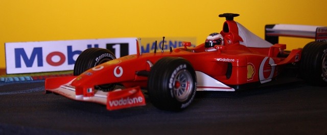 Diorama F1 1/18 pour valoriser et protéger vos voitures miniatures de collection Le Mans