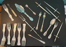 Lot De Petits Couverts Divers